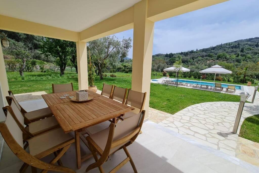 Villa Stefania Agios Georgios Pagon Esterno foto